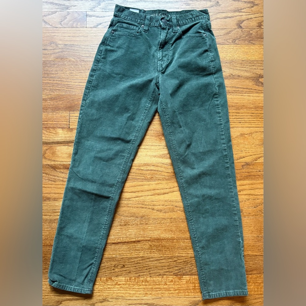 American Eagle Outfitters Mom Jean Corduroy Pants 00